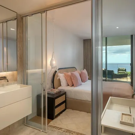 Savoy Monumentalis Viii By An Island Фуншал