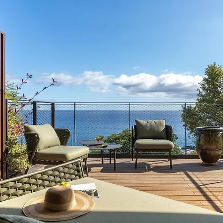 Savoy Monumentalis Viii By An Island Apartman