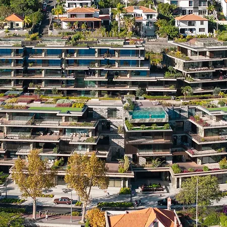 Savoy Monumentalis Viii By An Island Apartman *