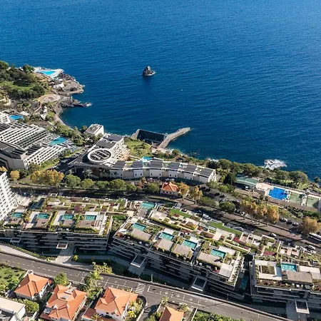 Savoy Monumentalis Viii By An Island Apartman